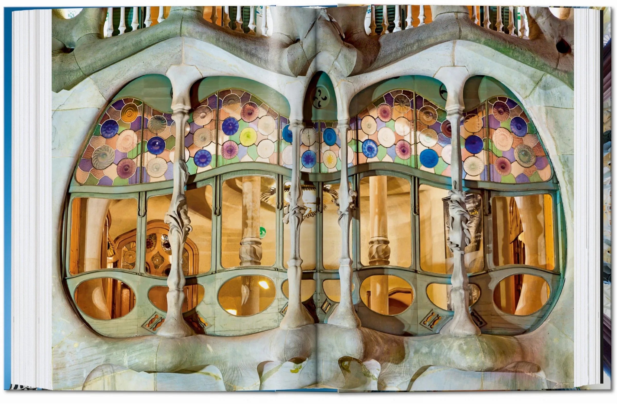 Gaudi The Complete Works