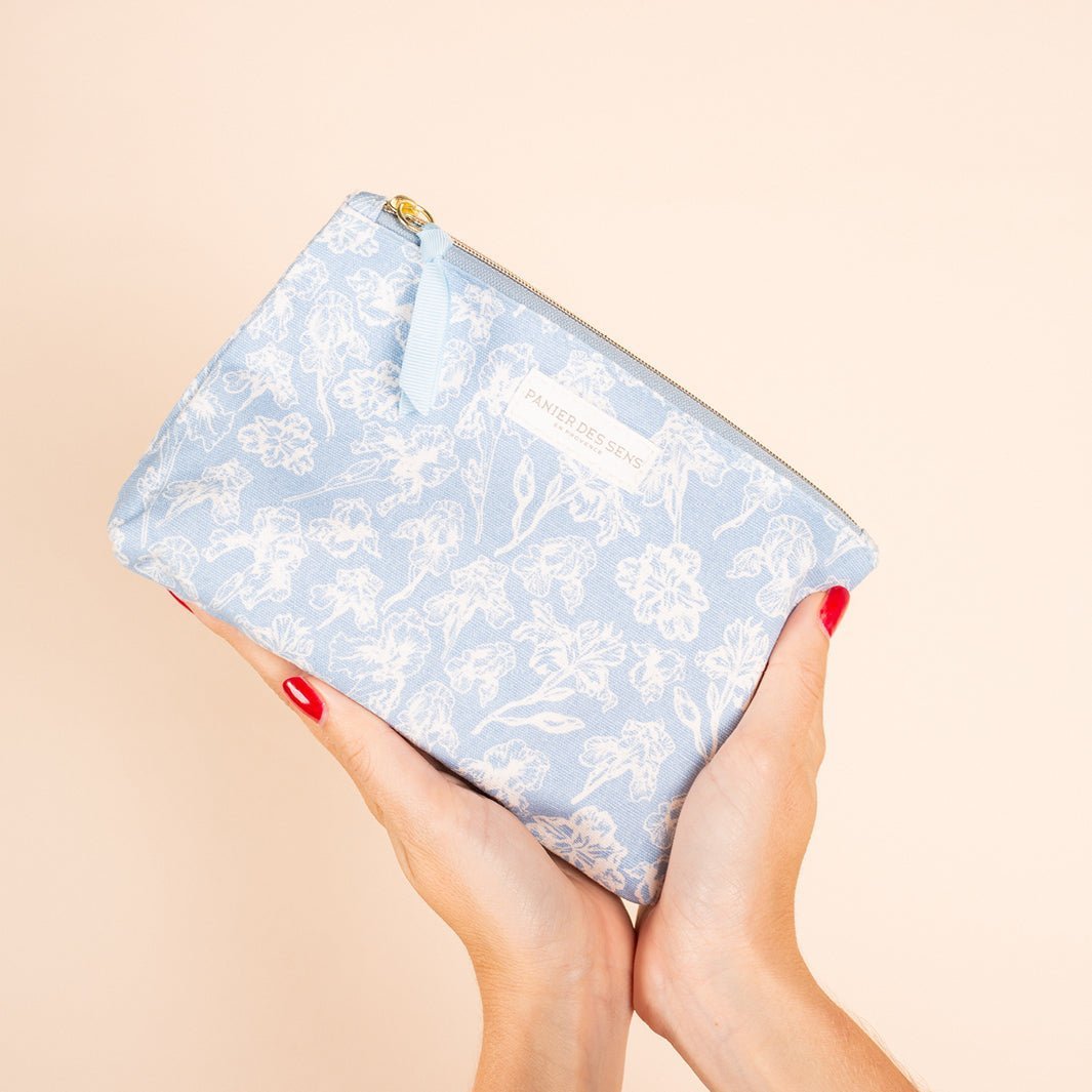 Travel Bag Blooming Iris