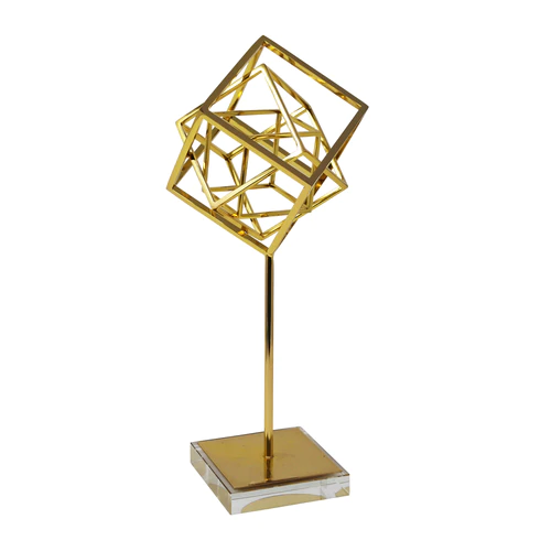 CONCENTRIC GOLD CUBES ON STAND