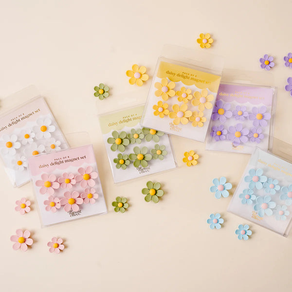 Daisy Delight Magnet Green