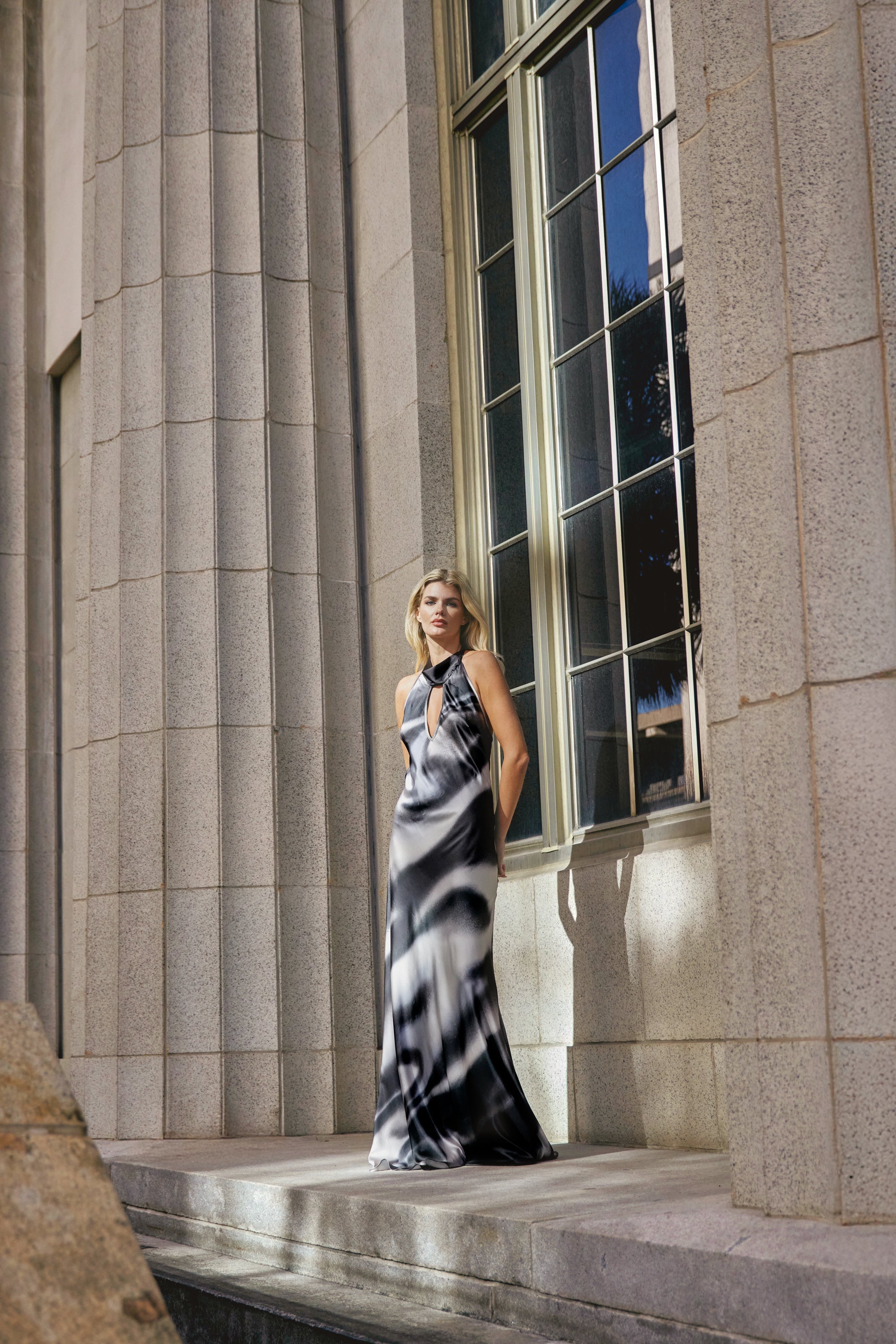 Vestido Cocora Con Capa
