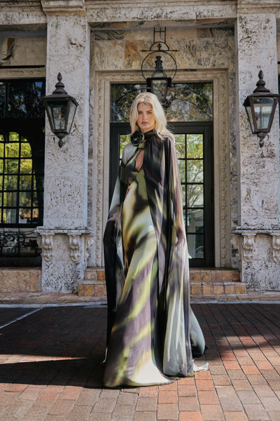 Vestido Cocora Con Capa